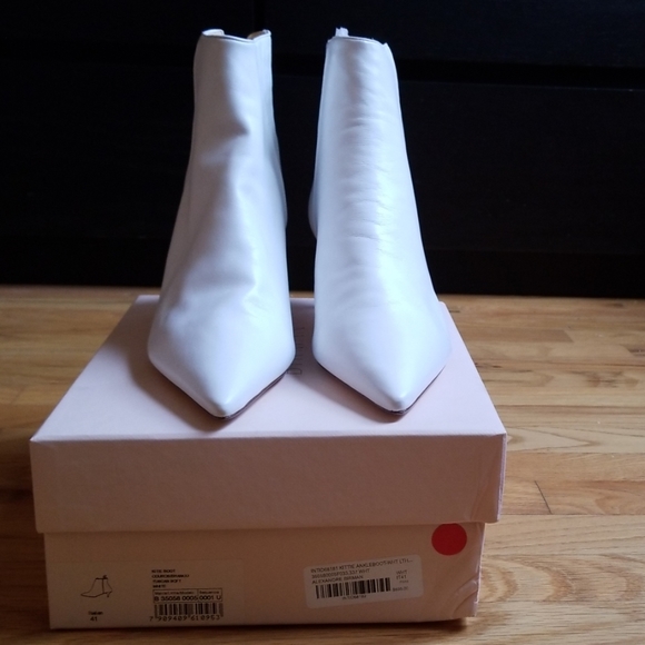 alexandre birman kittie booties